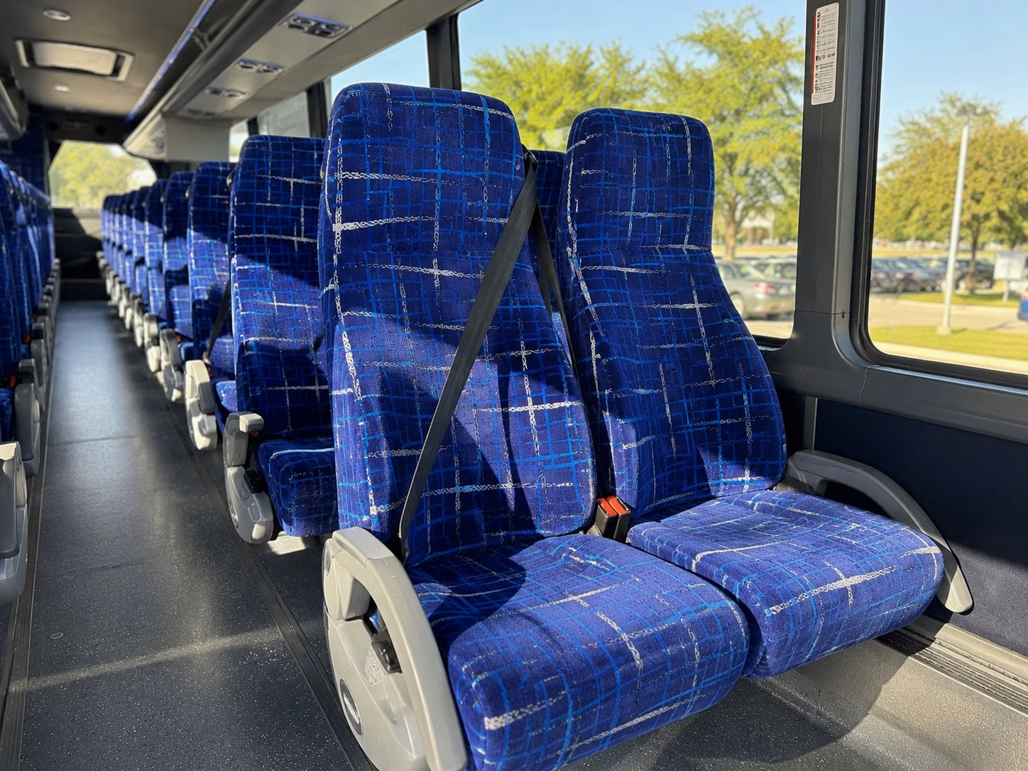 shuttle your wedding guests between gary venues and downtown chicago hotels